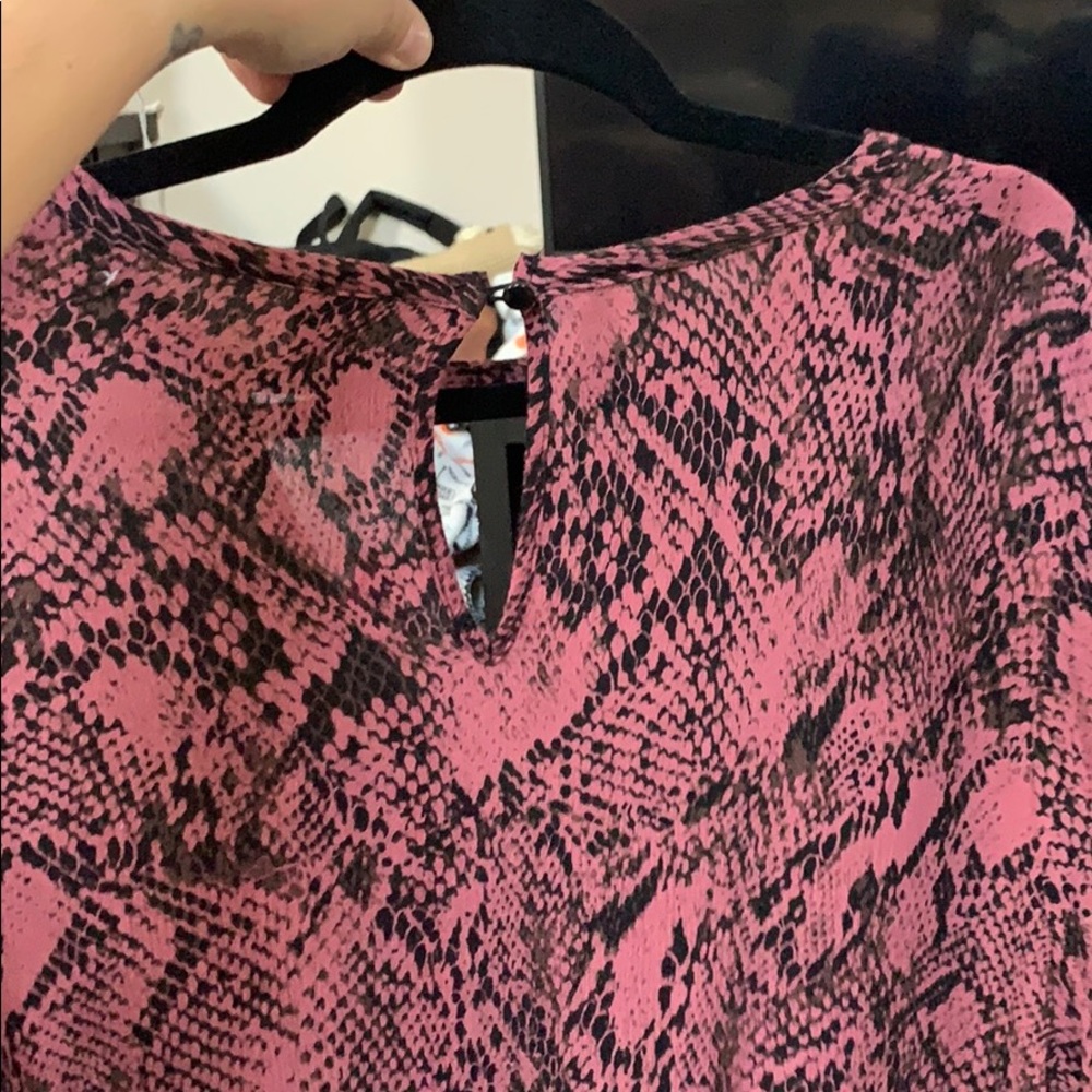 Snakeskin blouse - Picture 2 of 4